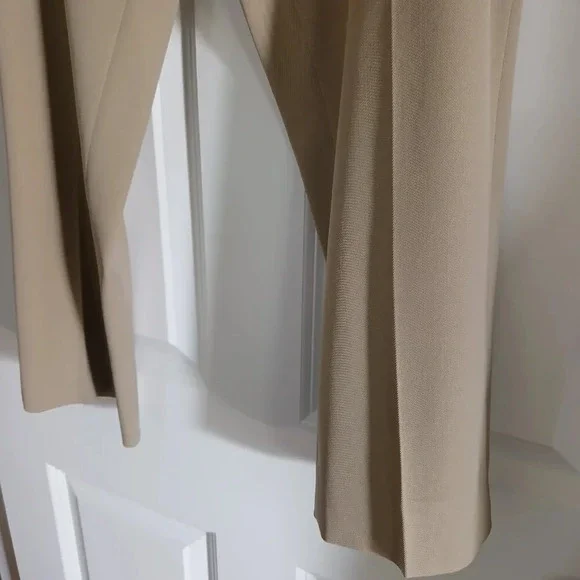 AKRIS Wool Knit Taupe Beige Tapered Straight Slim Cropped Trouser Slacks Pants - Picture 2 of 3